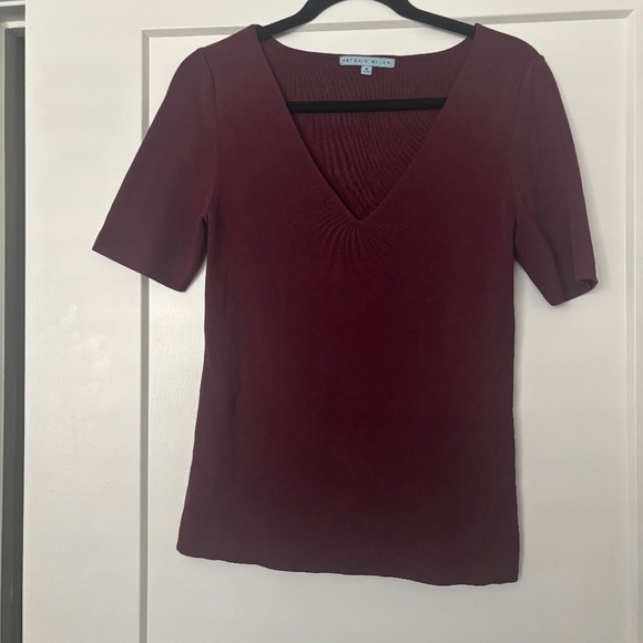 Burgundy top - Picture 1 of 4